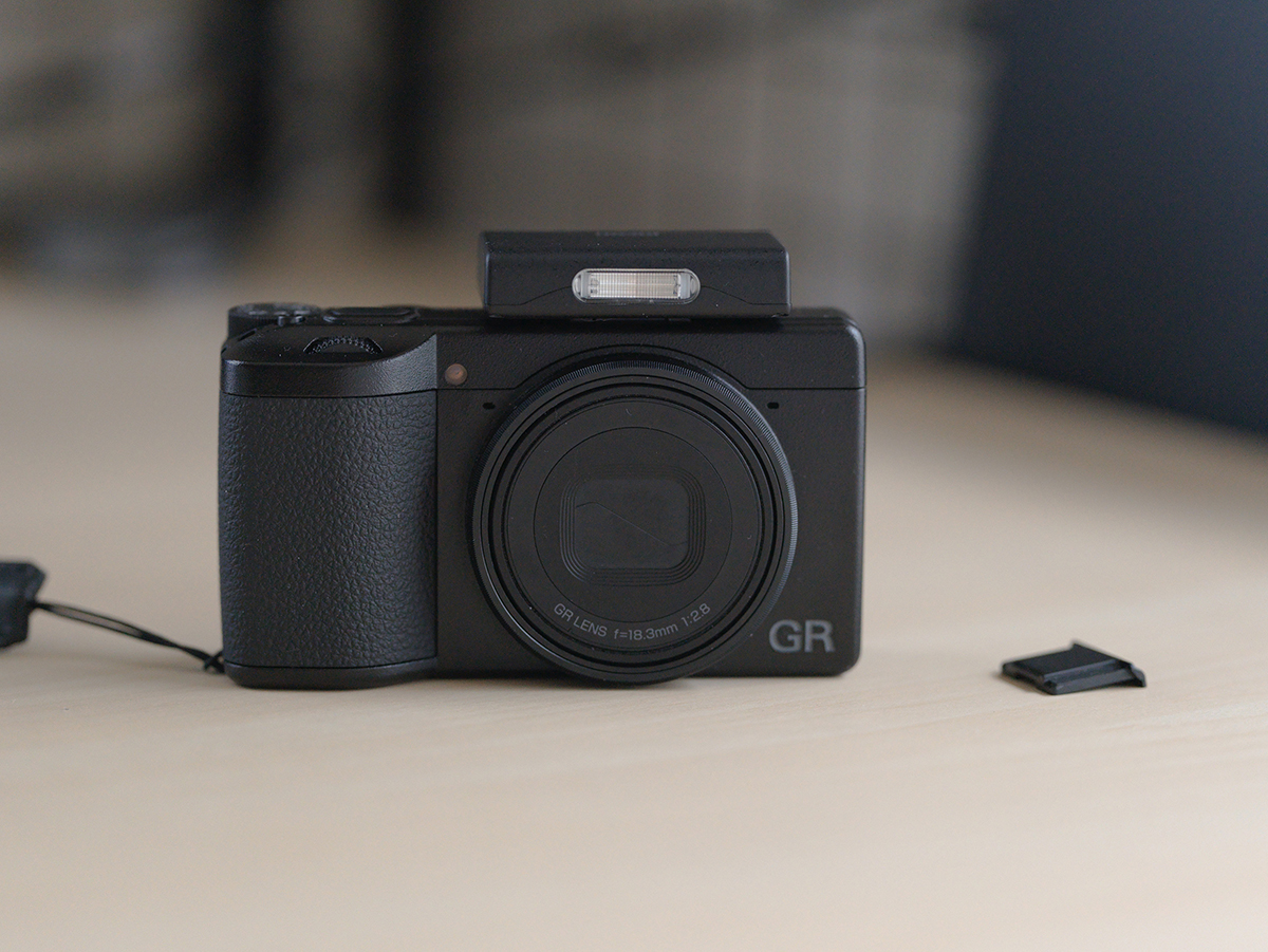RICOH GR IVフラッシュ1